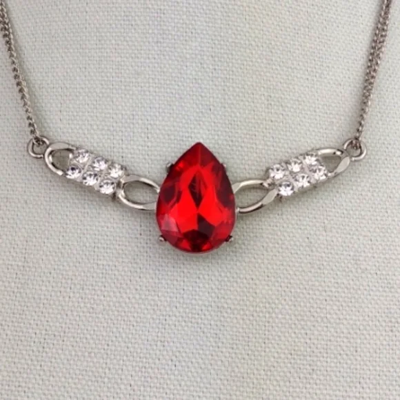 Vibrant Ruby Red Faceted Glass Jewel Rhinestone Silver Tone Choker Necklace - Picture 4 of 12